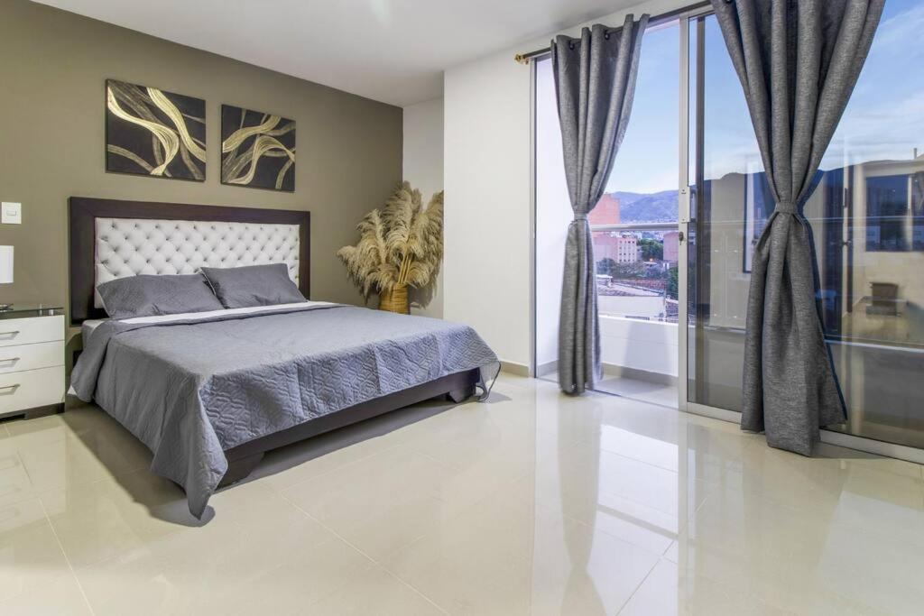 Amplio Apartamento En Calasanz - Estadio Медельїн Екстер'єр фото